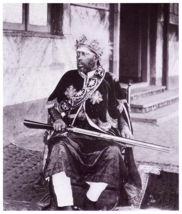 menelik-arms-2
